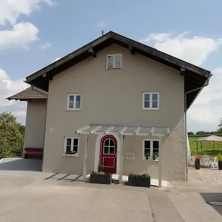 شقة Ferienwohnung Starz *